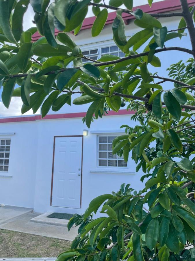 Luxurious One And Two Bedroom Villa คริสเตียนสเต็ด ภายนอก รูปภาพ
